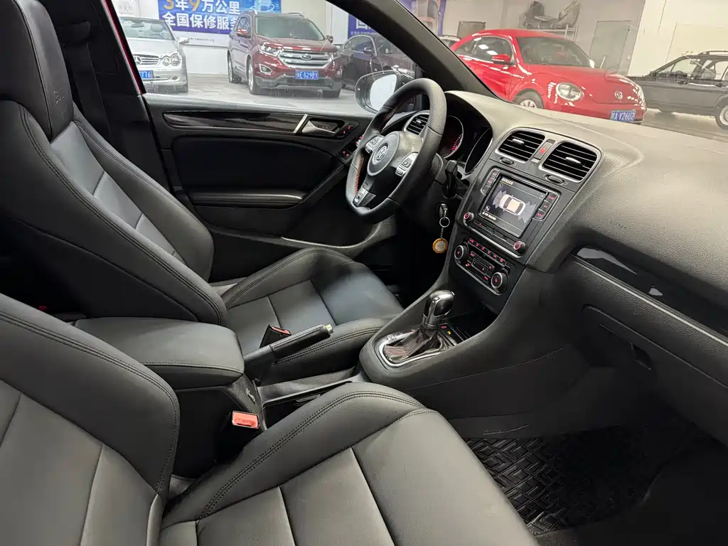 Volkswagen Golf GTI GTI 2011 2.0TSI GTI