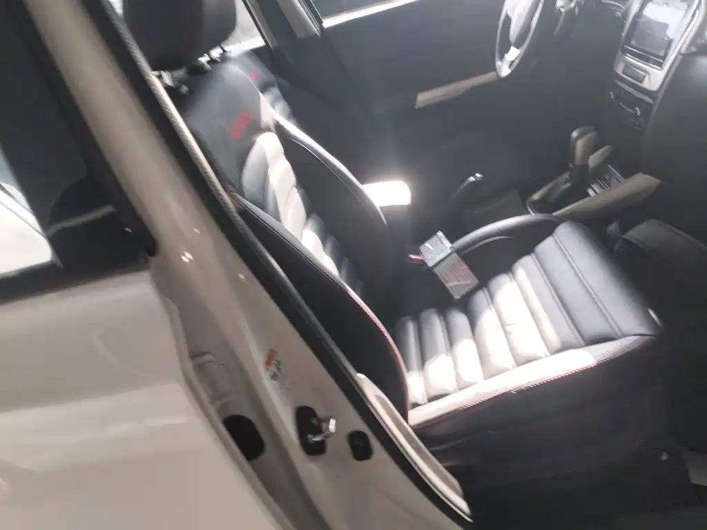 Suzuki Vitara — миниатюра 25