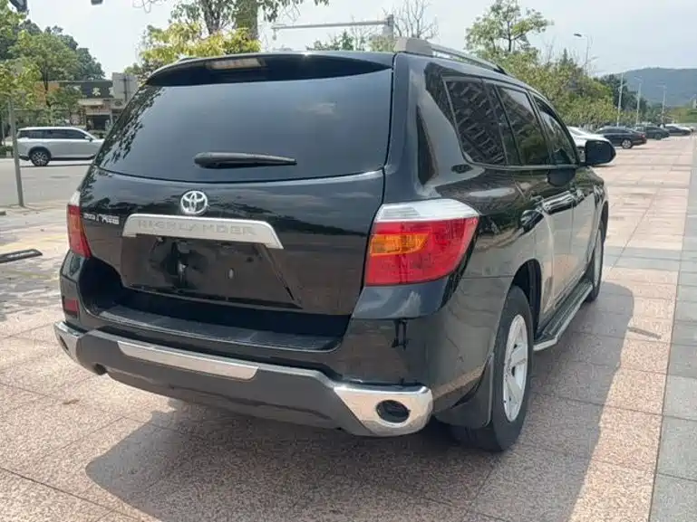 Toyota Highlander — миниатюра 4