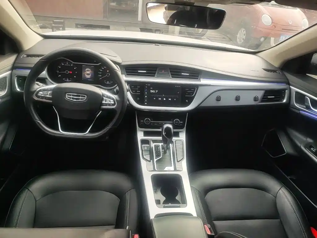 Geely Emgrand GL — миниатюра 10