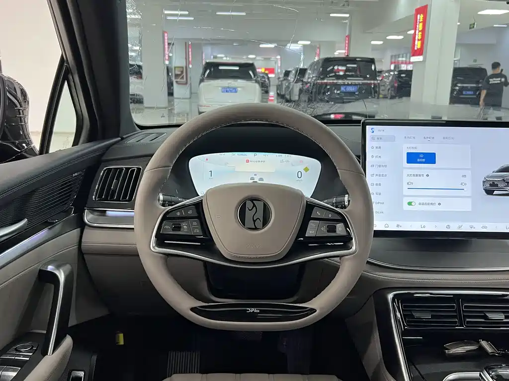 BYD Tang New Energy — миниатюра 9