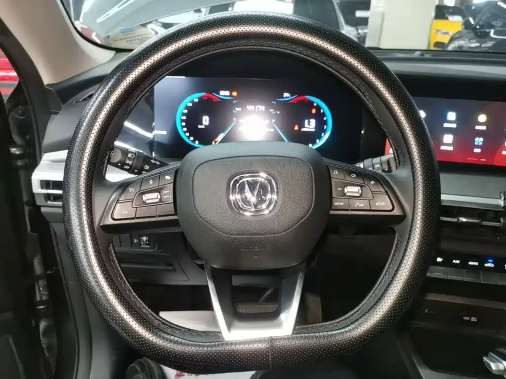 Changan CS35PLUS — миниатюра 11