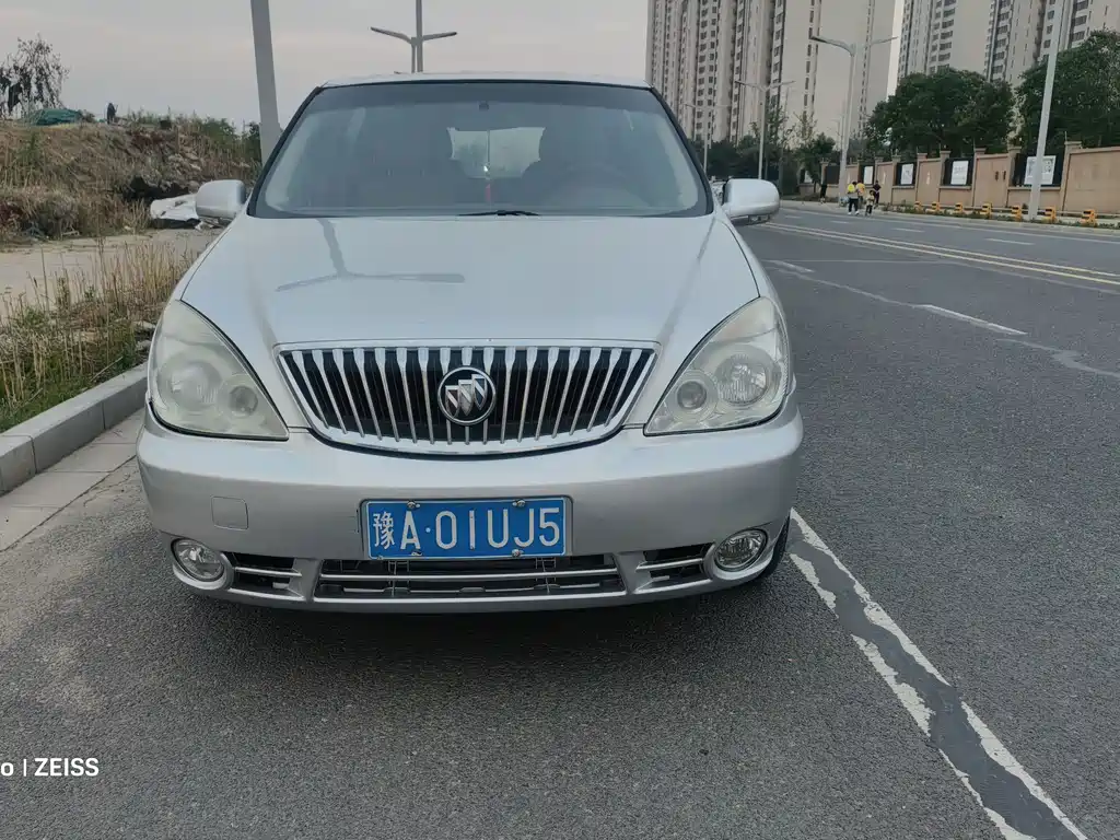 Buick GL8 — миниатюра 2