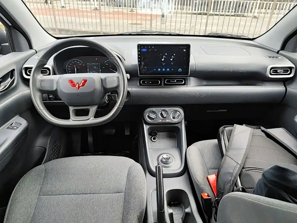 Wuling Hongguang EV — миниатюра 10