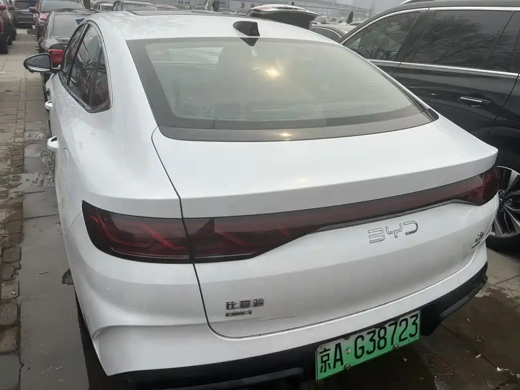 BYD QIN L