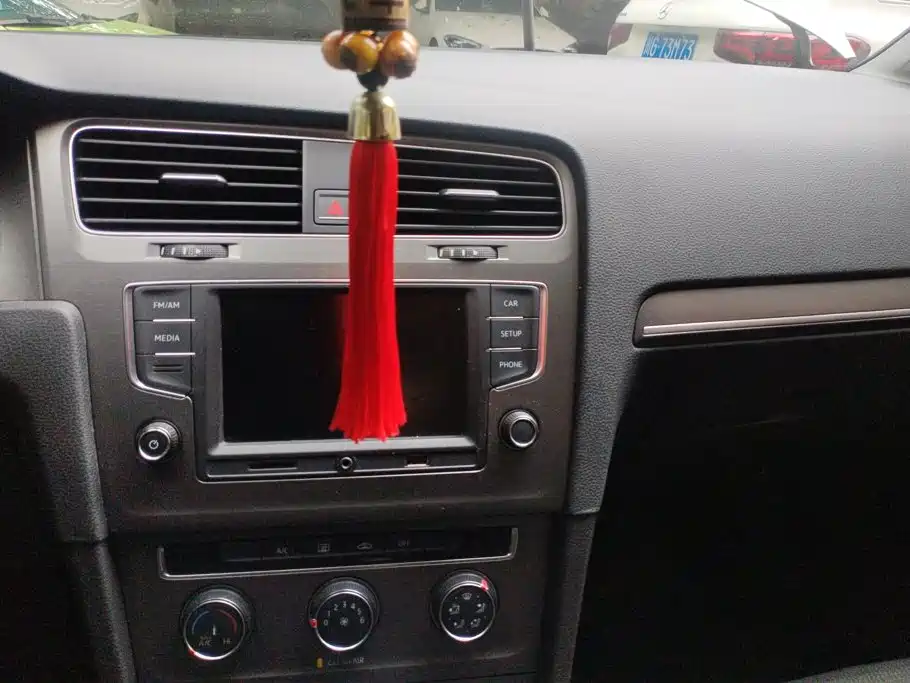 Volkswagen Golf — миниатюра 13
