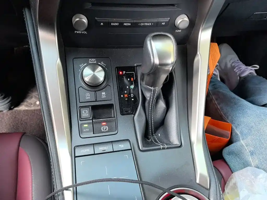 Lexus NX — миниатюра 16