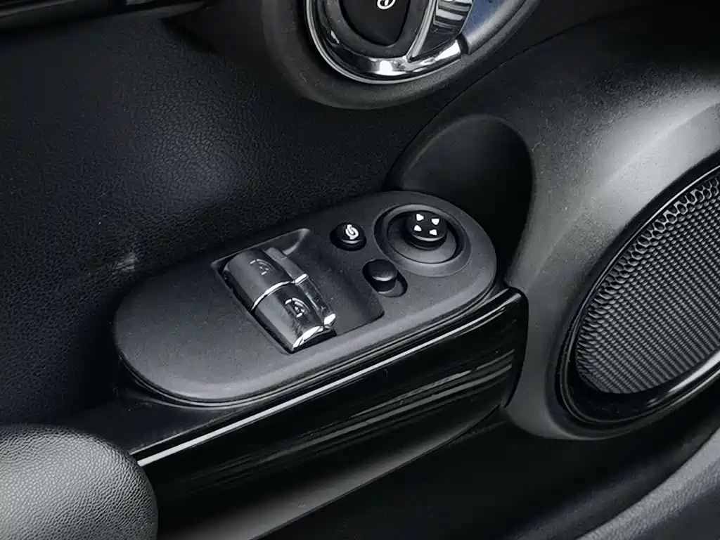 MINI Mini JCW — миниатюра 9