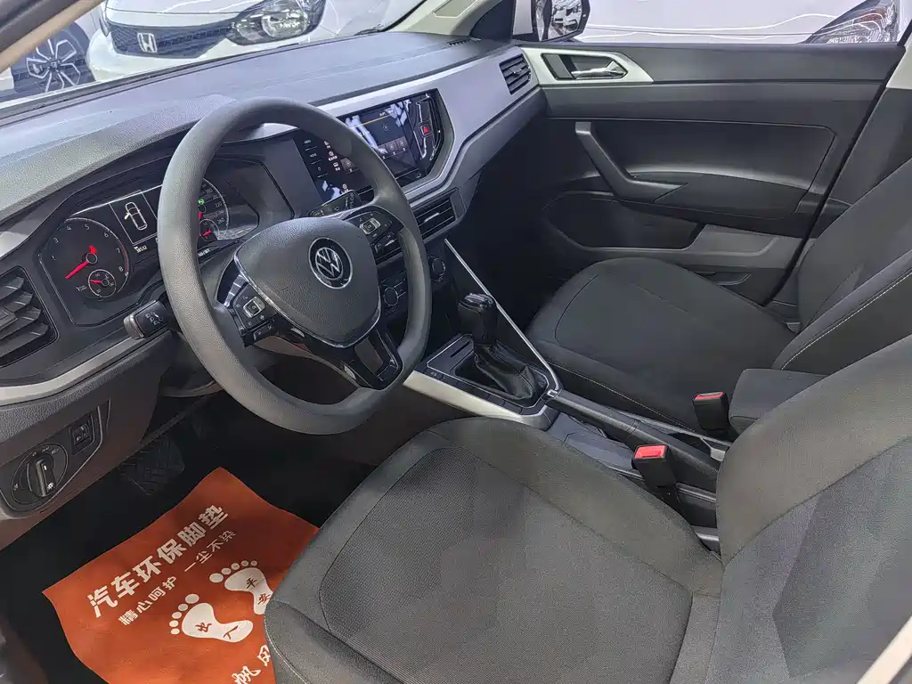 Volkswagen Polo — миниатюра 7