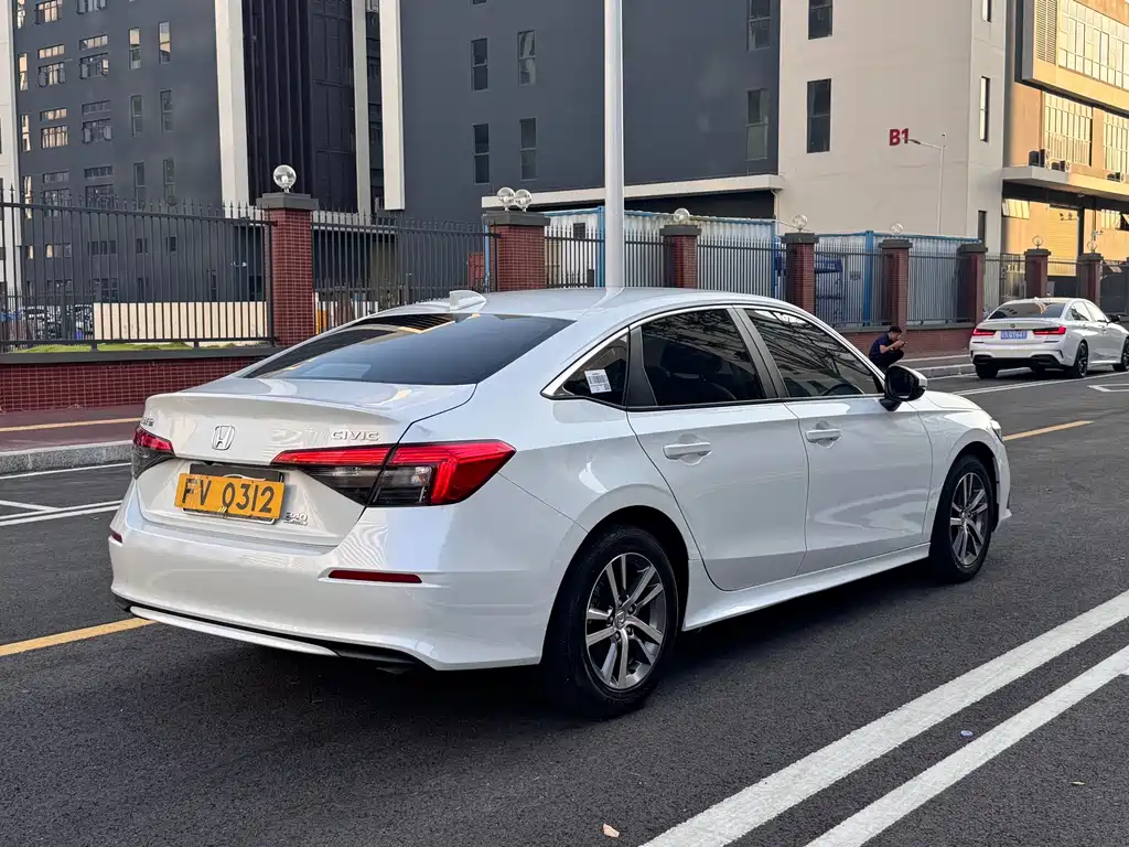 Honda Civic — миниатюра 5