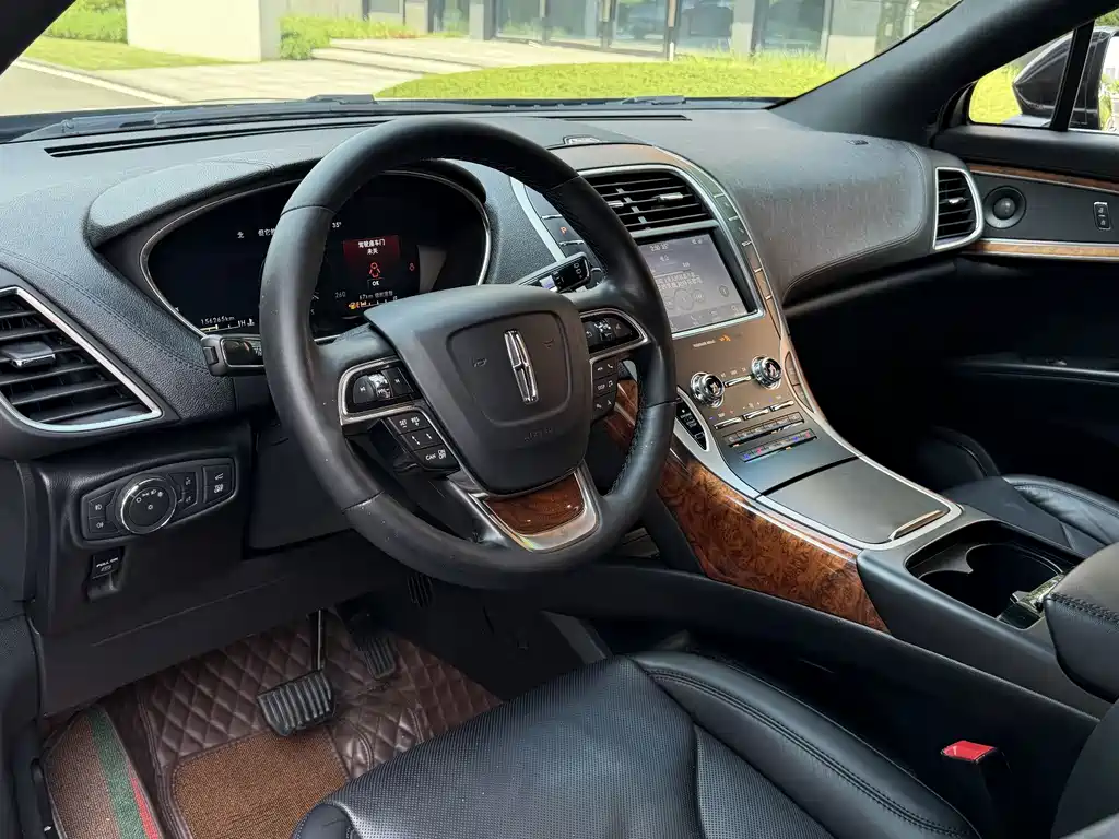 Lincoln Nautilus 2020 2.0T