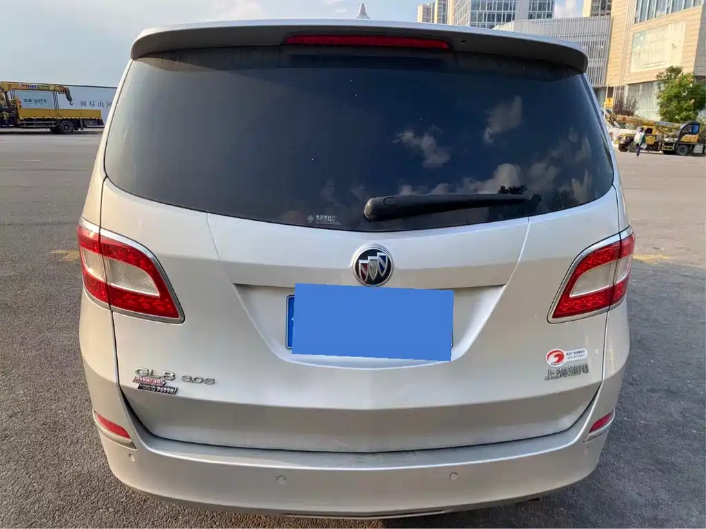 Buick GL8 — миниатюра 10