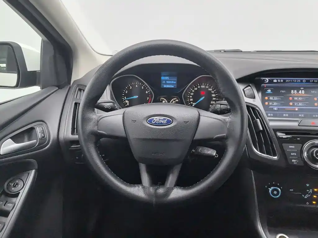 Ford Focus — миниатюра 11