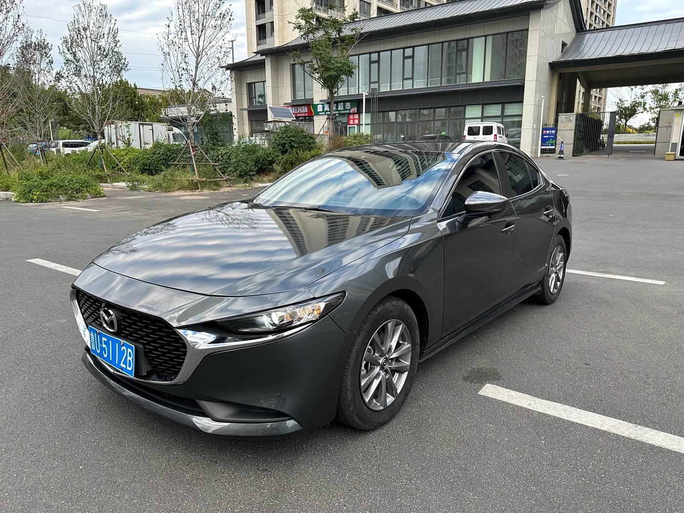 Mazda Mazda3 Axela 1.5 л 2024 г. Чёрный, пробег 30000 км