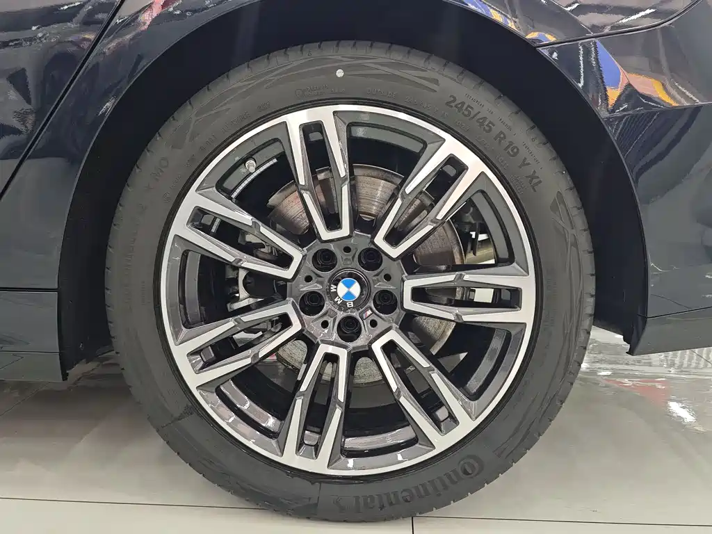 BMW 5 Series 5 2025 530Li Lead M Sport