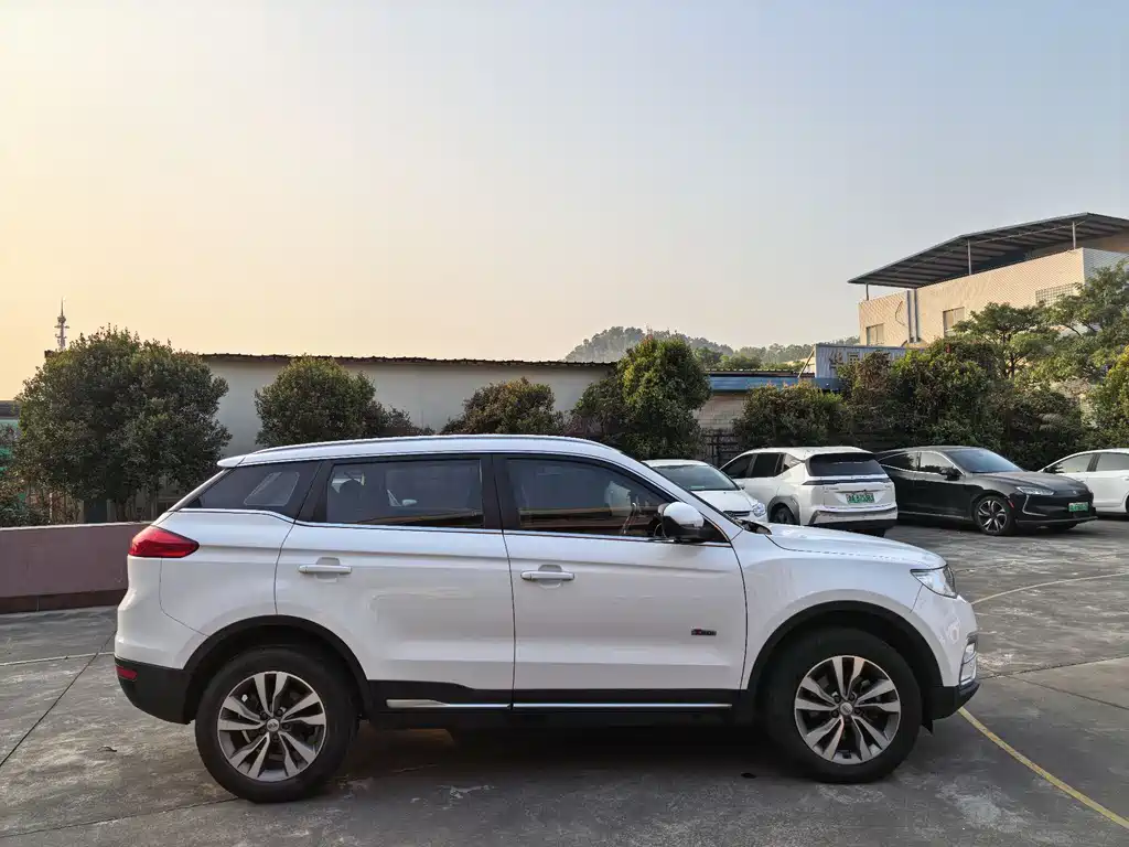 GEELY AUTOMOBILE BOYUE