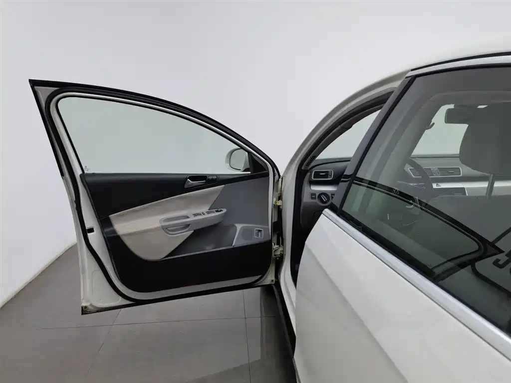 Volkswagen Magotan 2011 1.8TSI DSG Comfort