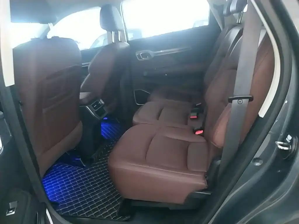 Geely Haoyue — миниатюра 17