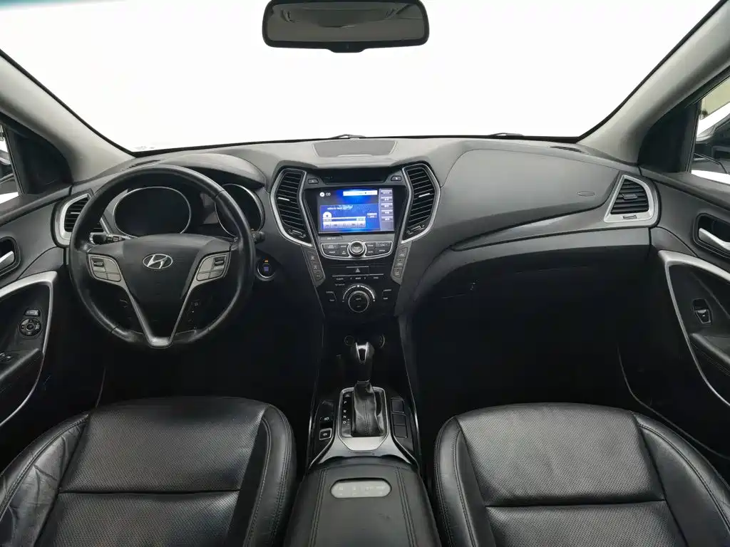 Hyundai Santa Fe — миниатюра 5