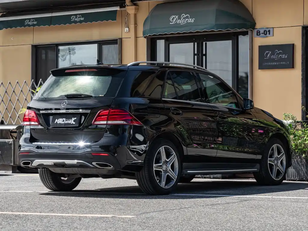 Mercedes-Benz GLE (Import) — миниатюра 6
