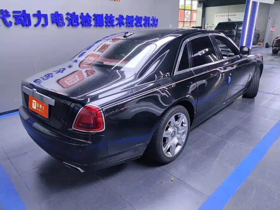 Rolls-Royce Ghost — миниатюра 13