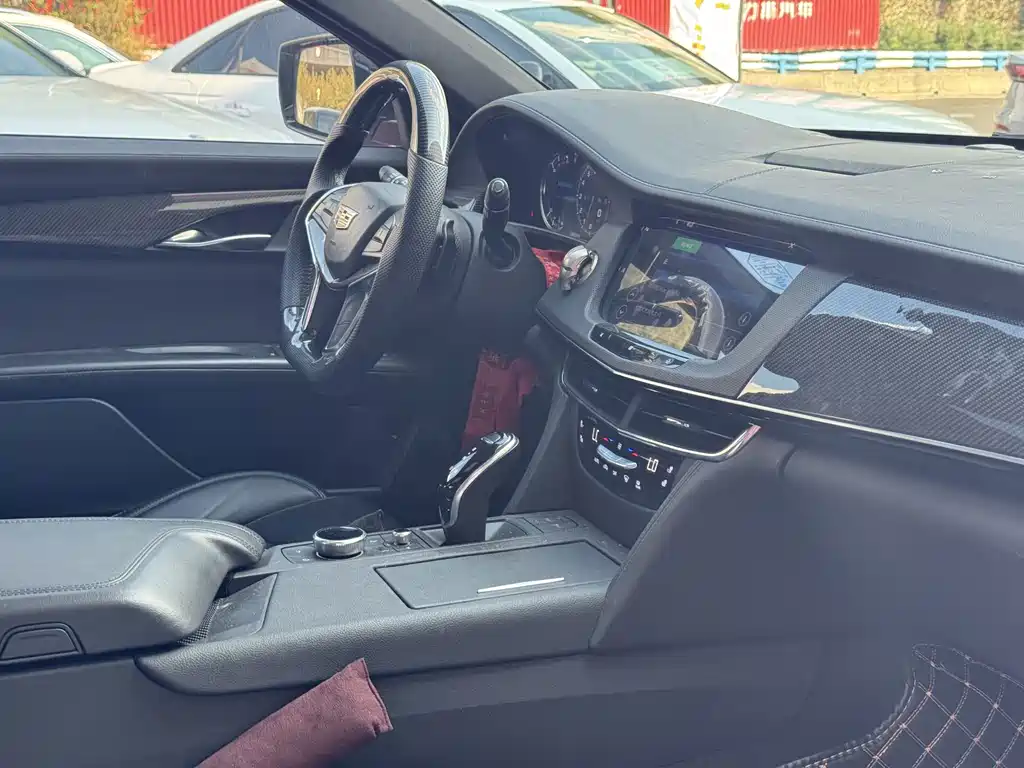 Cadillac CT6 — миниатюра 10