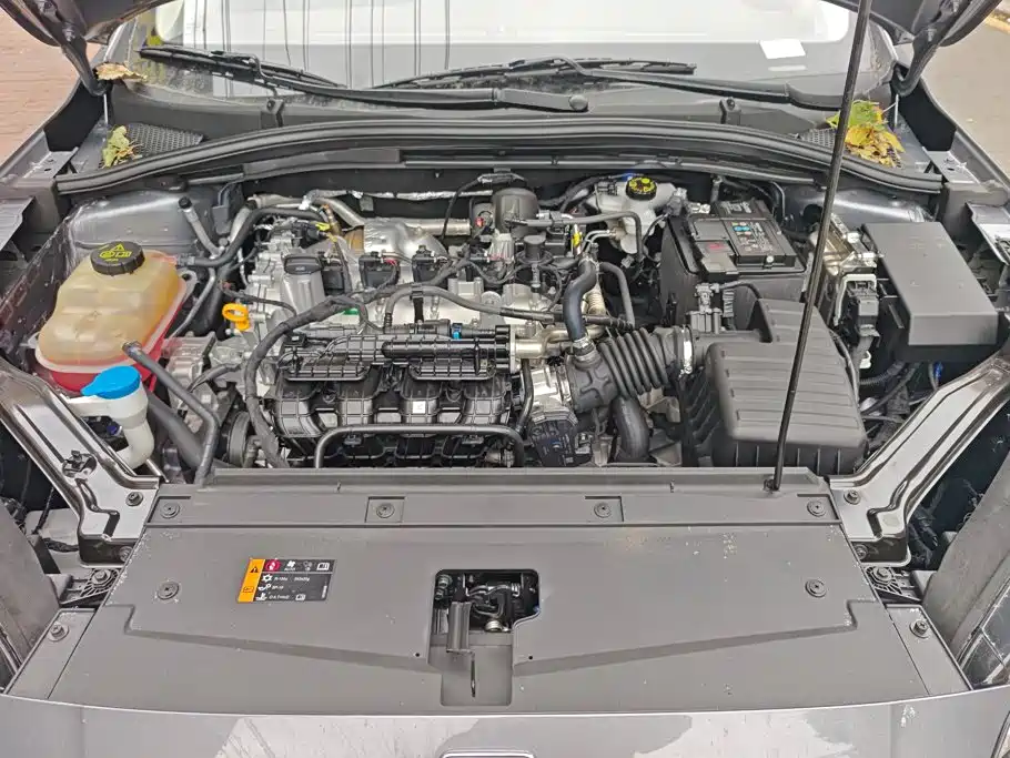 Roewe i5 — миниатюра 10