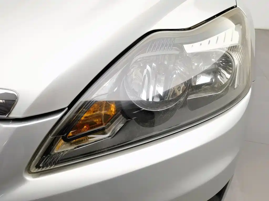 Ford Focus — миниатюра 7