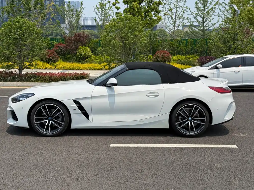 BMW Z4 — миниатюра 7