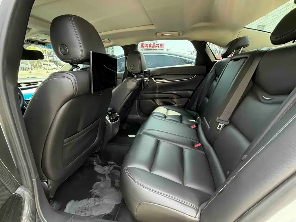 Cadillac XTS 2018 28T
