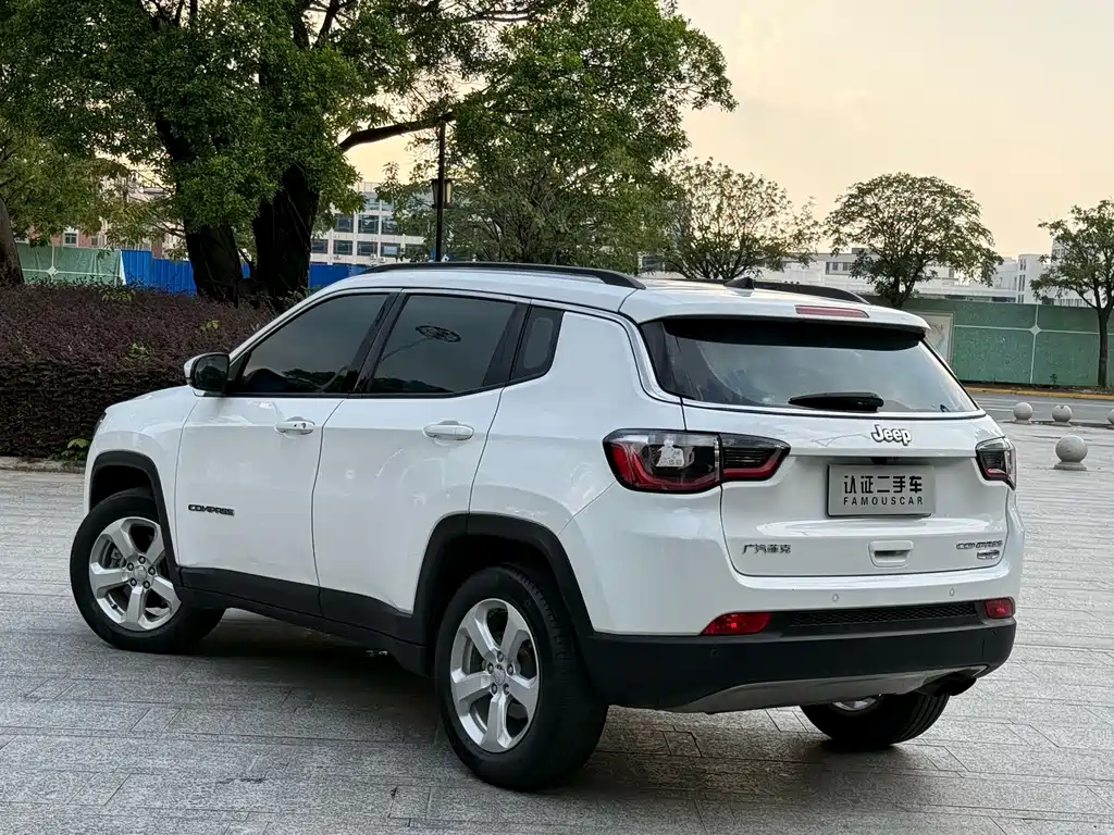 Jeep Compass — миниатюра 15