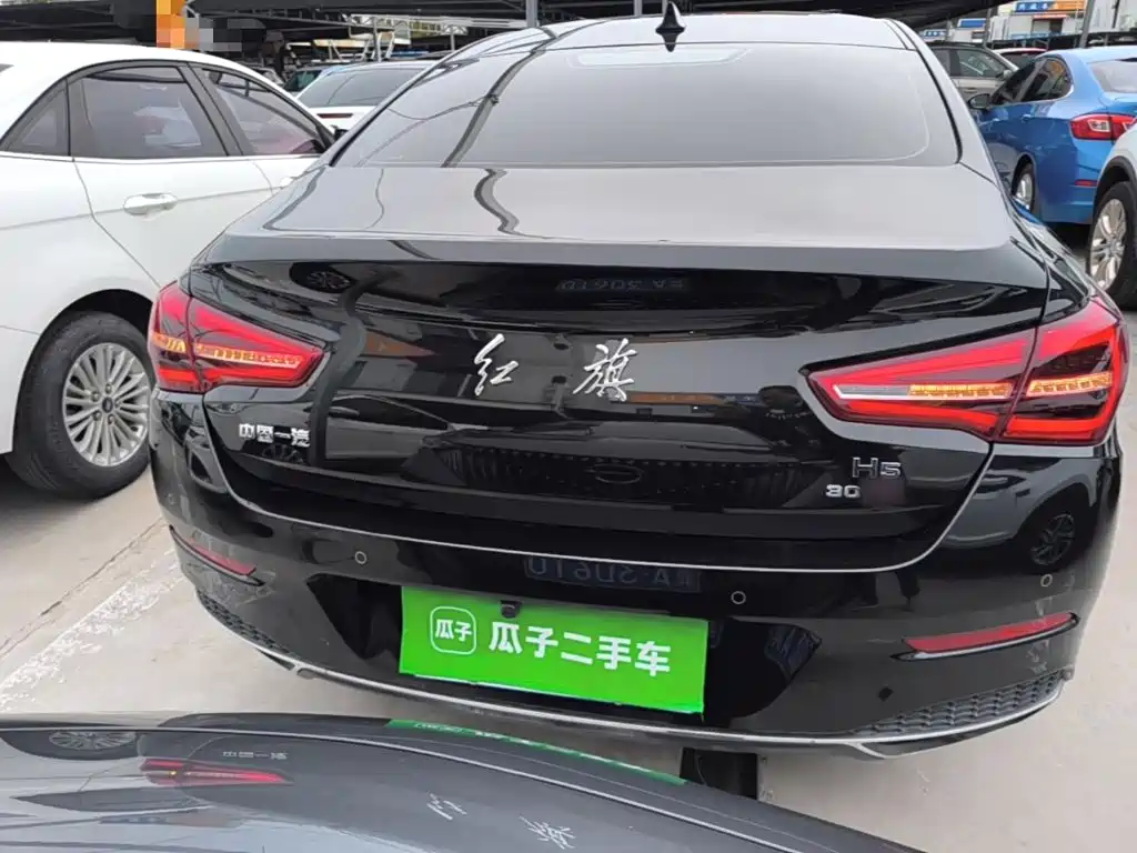 Hongqi Hongqi H5 — миниатюра 6