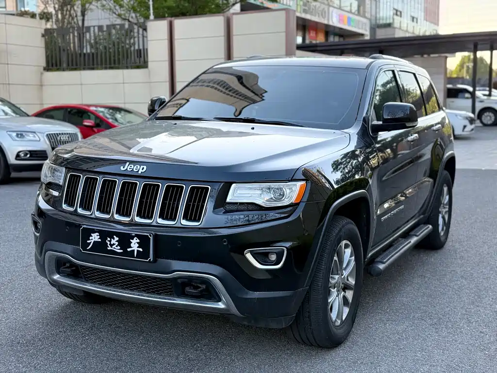 Jeep Grand Cherokee (Import) 2016