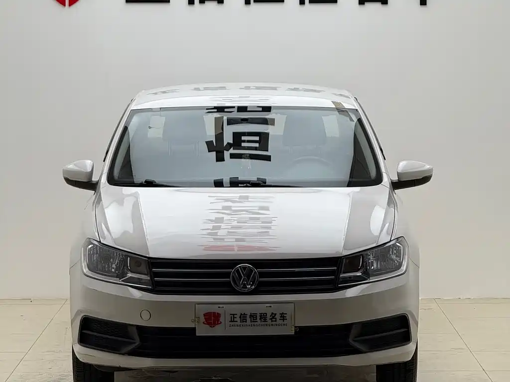 Volkswagen Santana — миниатюра 2