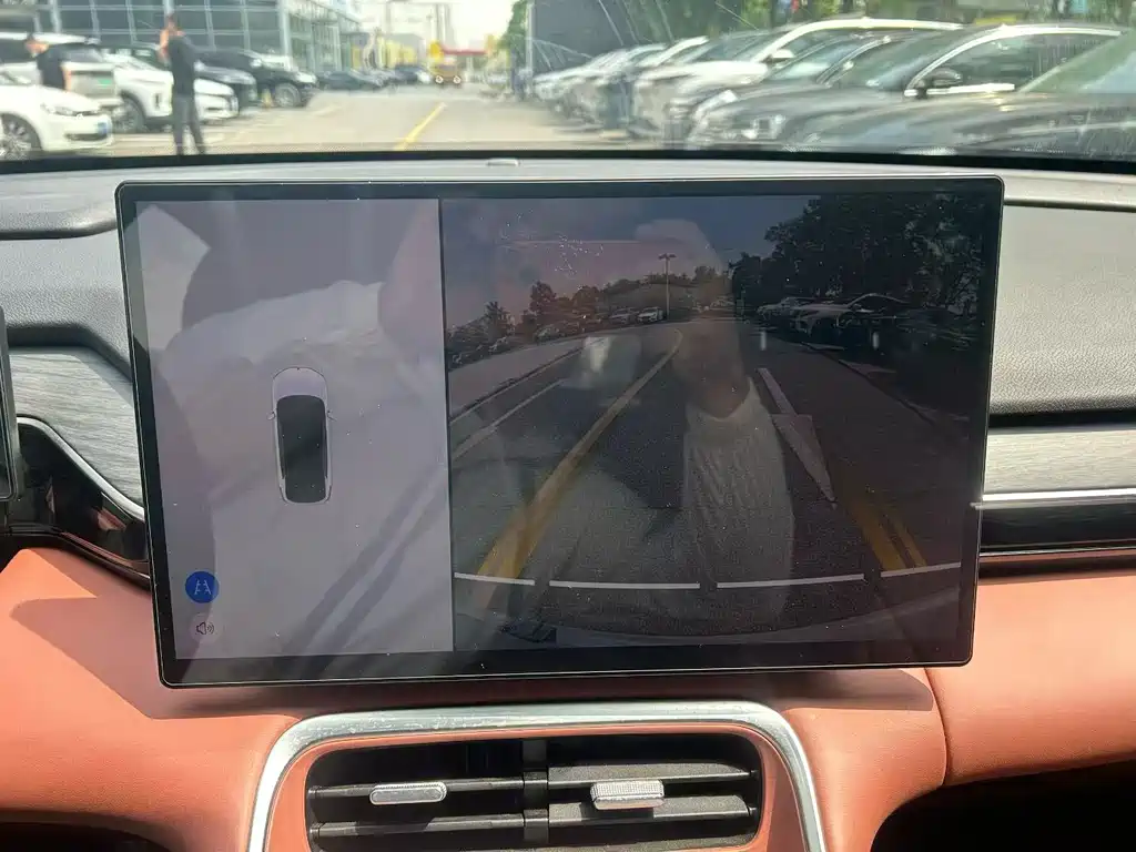 Geely Galaxy Galaxy L6 L6 2025 EM-i 140km