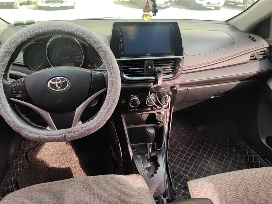 TOYOTA VIOS