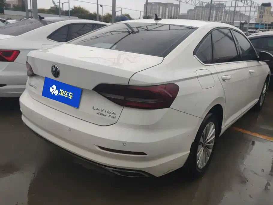 Volkswagen Lavida — миниатюра 3