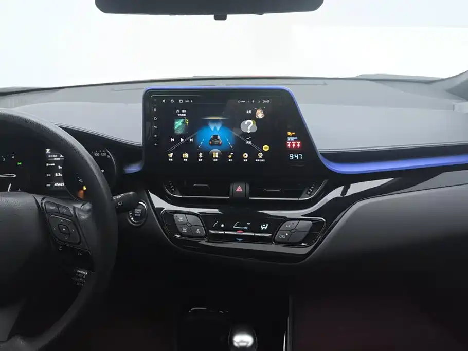 Toyota C-HR — миниатюра 13