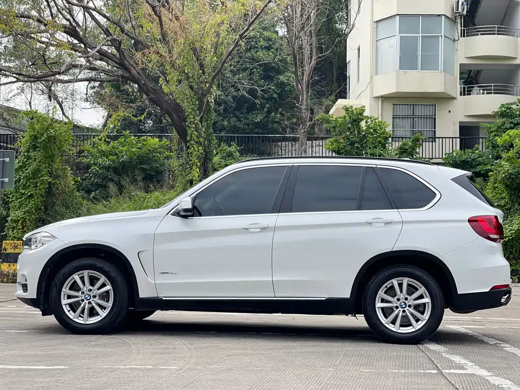 BMW X5 2015 xDrive28i