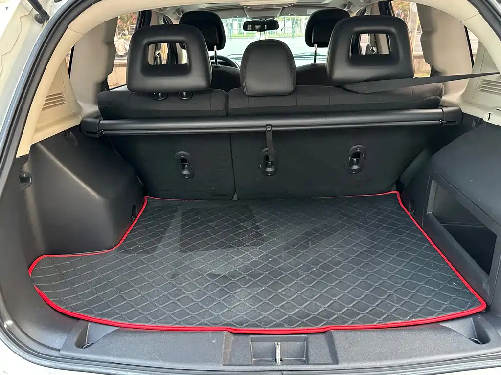 Jeep Compass (Import) — миниатюра 12