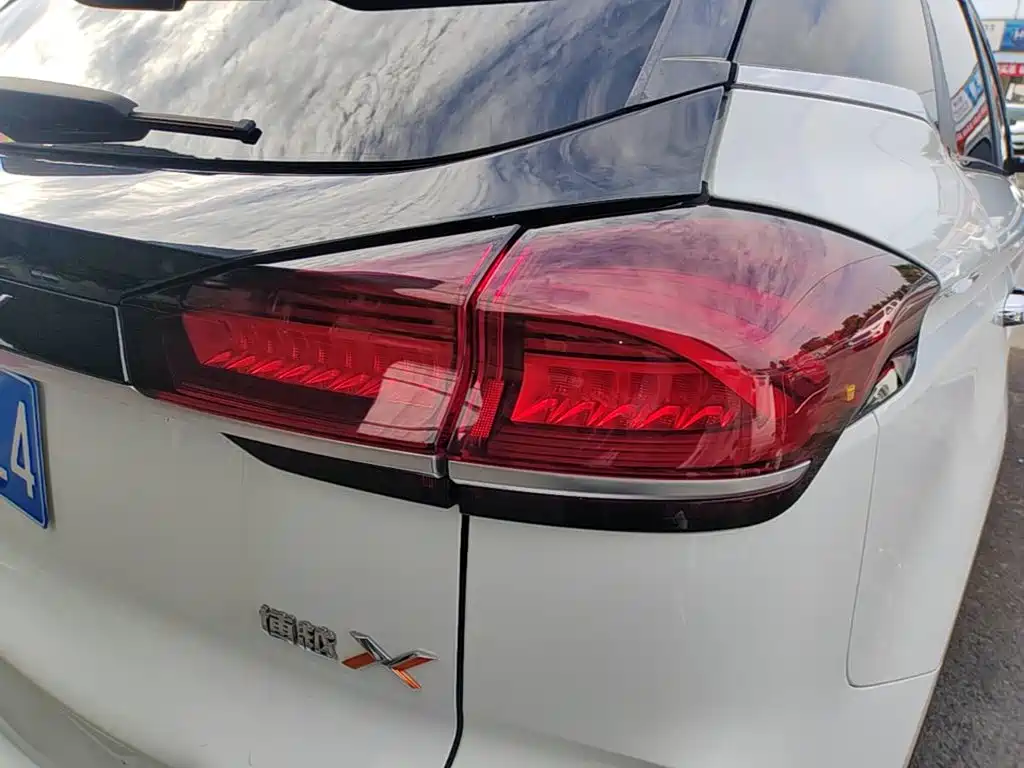 Geely Boyue — миниатюра 8