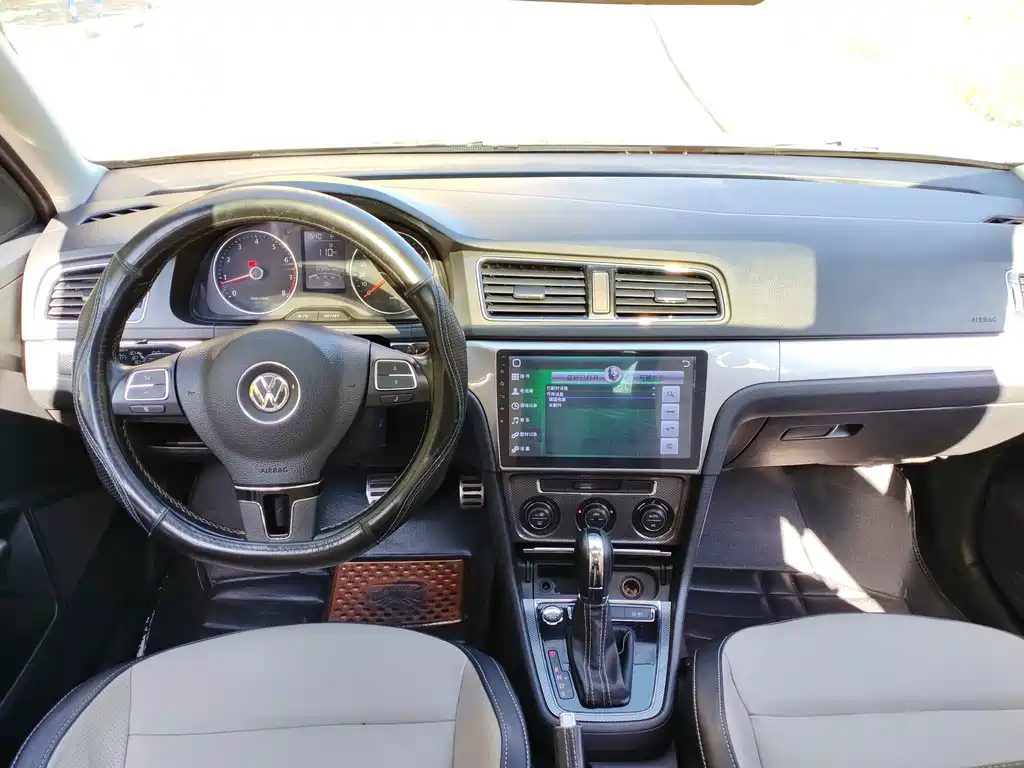 Volkswagen Cross Lavida — миниатюра 6