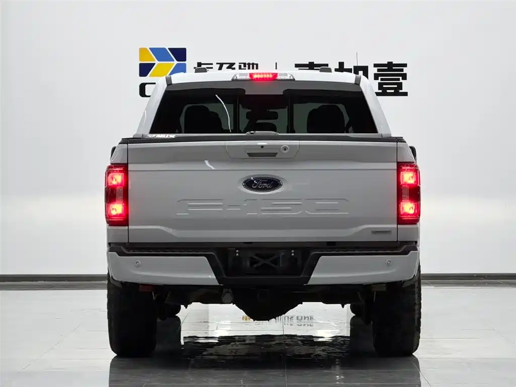 Ford F-150 2022 3.5T XLT