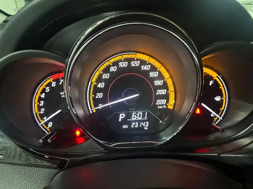 Toyota Yaris L — миниатюра 16