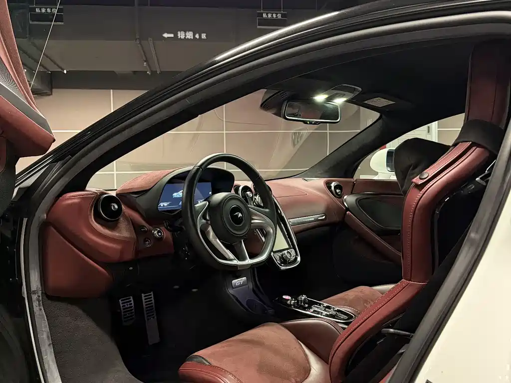 McLaren GT 2023 4.0T
