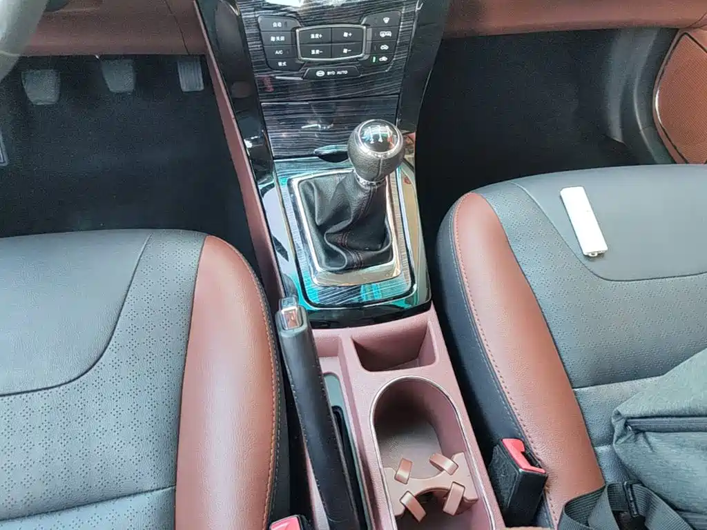 BYD Surui — миниатюра 14