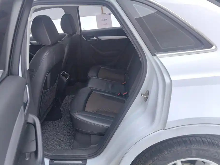 Audi Q3 — миниатюра 11