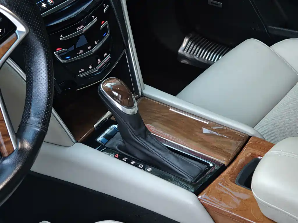 Cadillac XTS — миниатюра 14