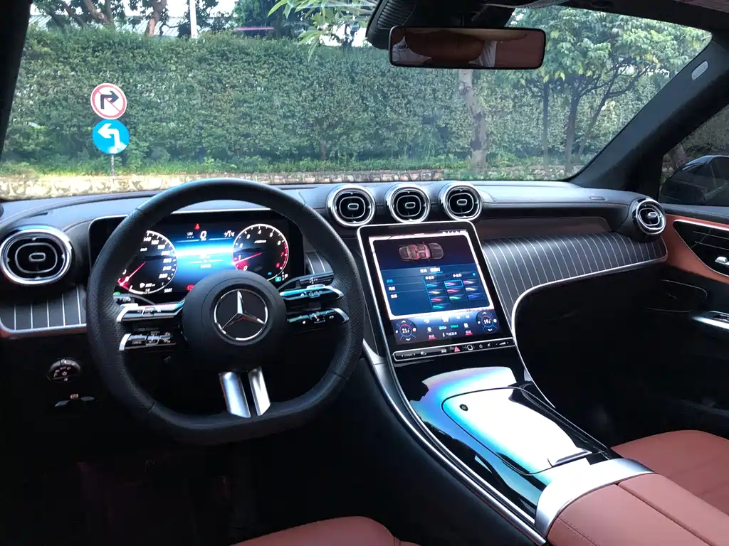 Mercedes-Benz GLC — миниатюра 16
