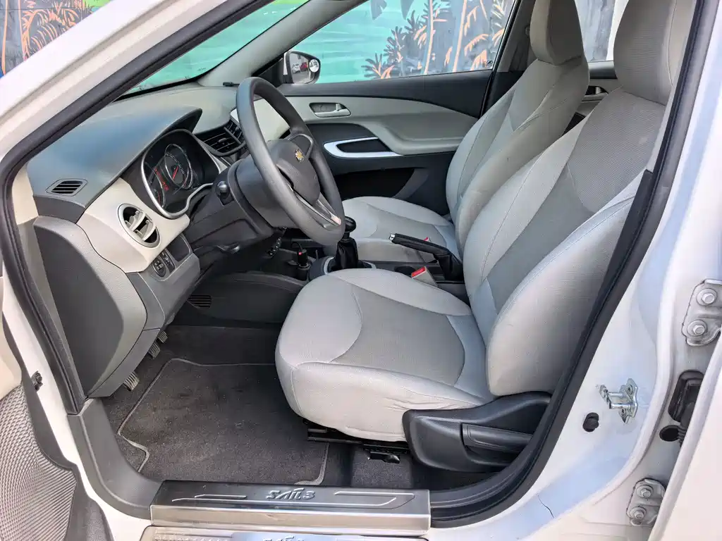 Chevrolet Sail — миниатюра 8